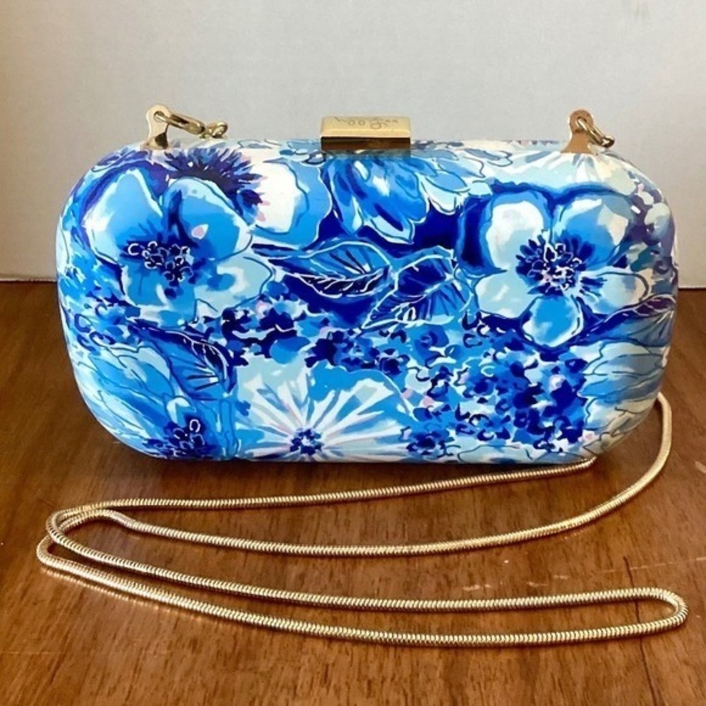 Lilly Pulitzer Catch N Keep Hard Clutch Bag Purse (Coastal Blue), Small
